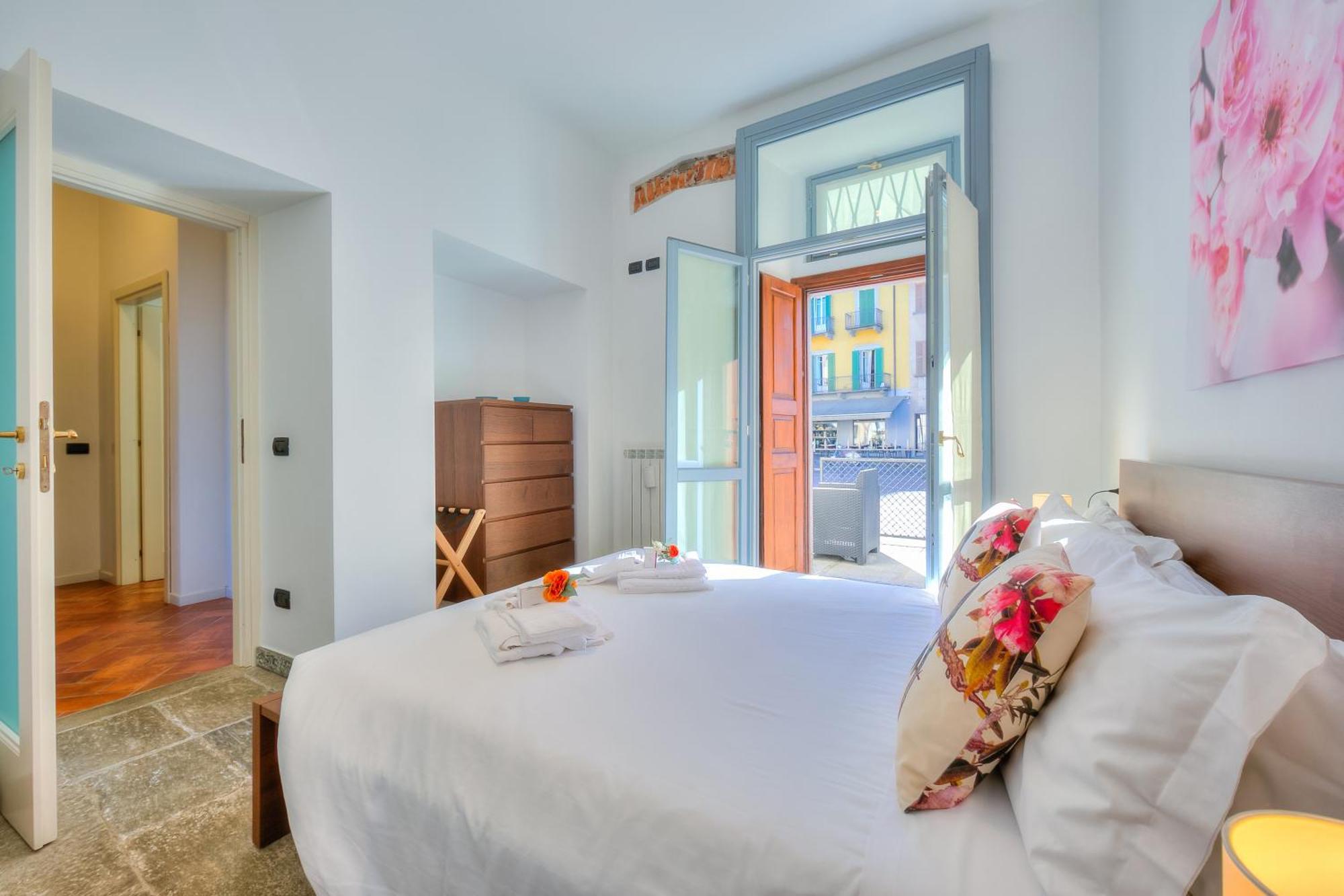 Aparthotel อาโรนา ภายนอก รูปภาพ